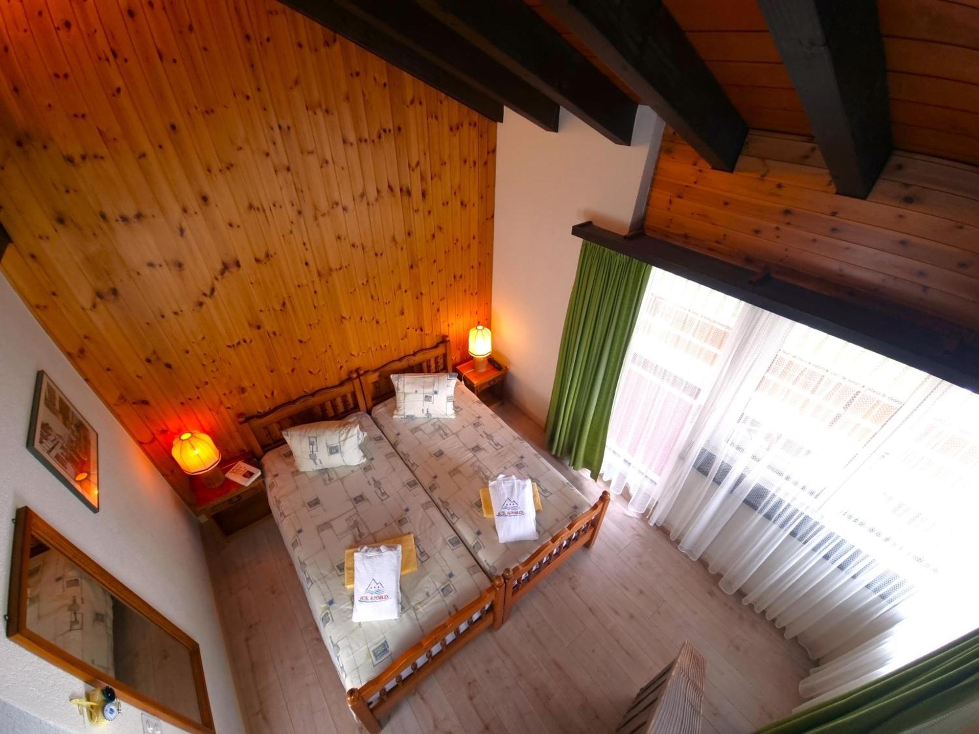 Hotel Alpenblick-Leukerbad-Therme Habitación foto