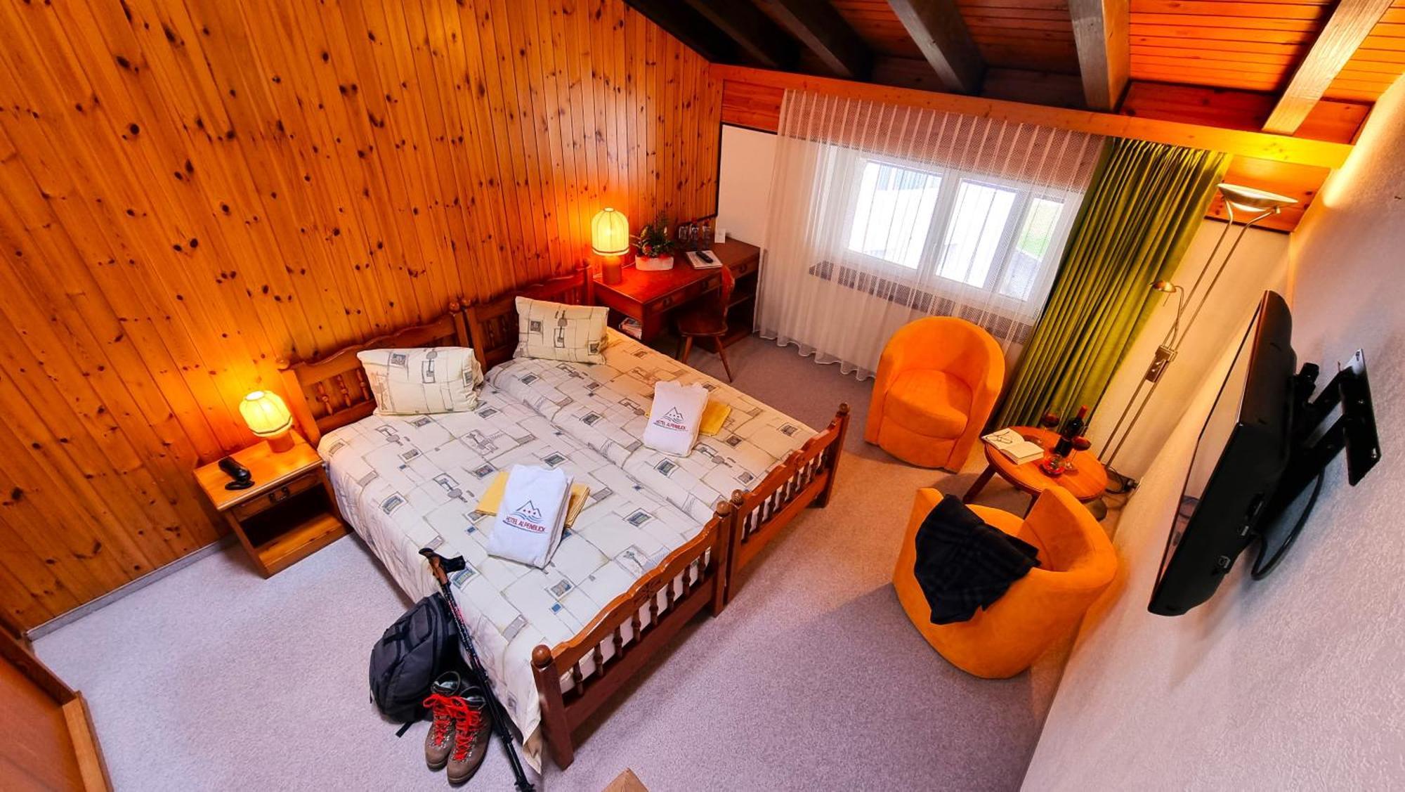 Hotel Alpenblick-Leukerbad-Therme Habitación foto