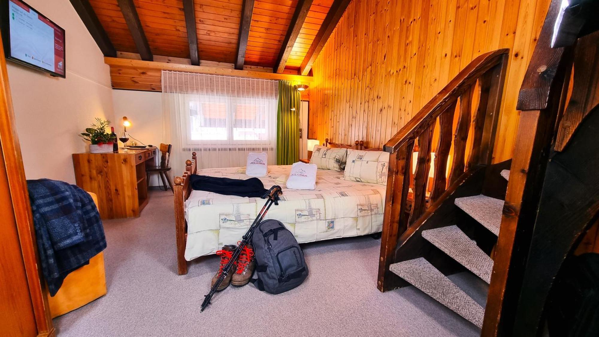 Hotel Alpenblick-Leukerbad-Therme Habitación foto